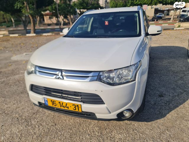 מיצובישי אאוטלנדר