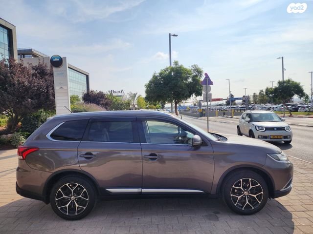 מיצובישי אאוטלנדר