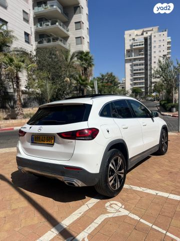 מרצדס-בנץ GLA