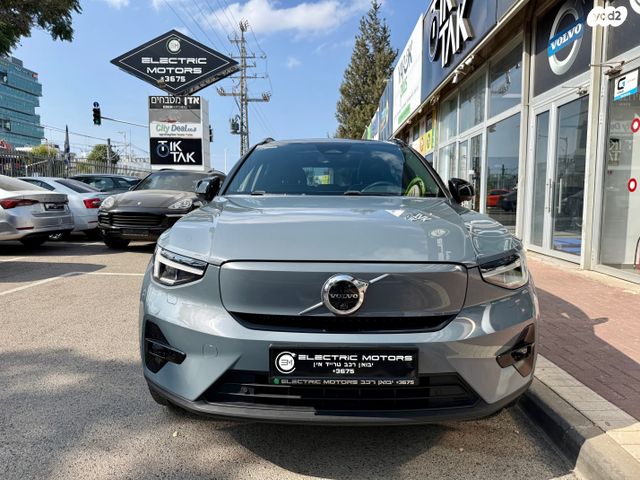 מודעת רכב וולוו XC40 1