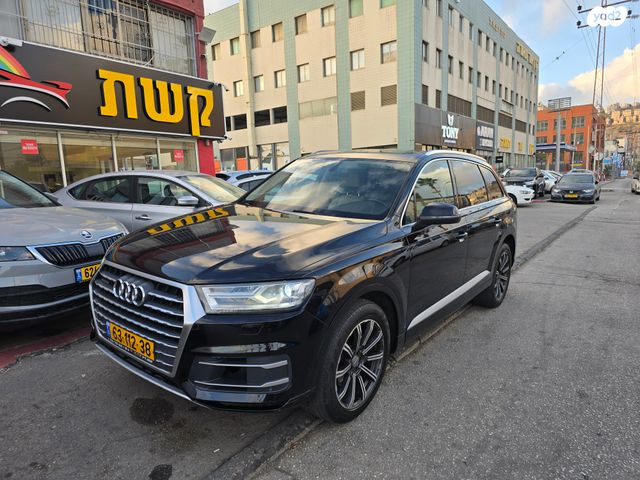 מודעת רכב אאודי Q7