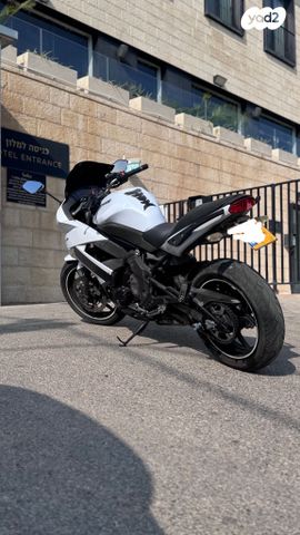 קאוואסאקי ER-6F