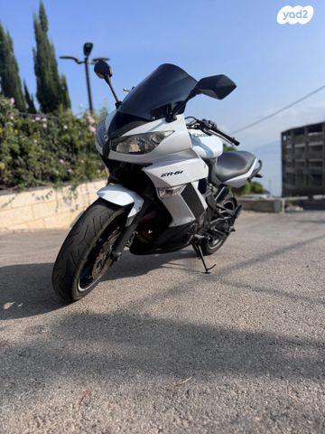 מודעת רכב קאוואסאקי ER-6F