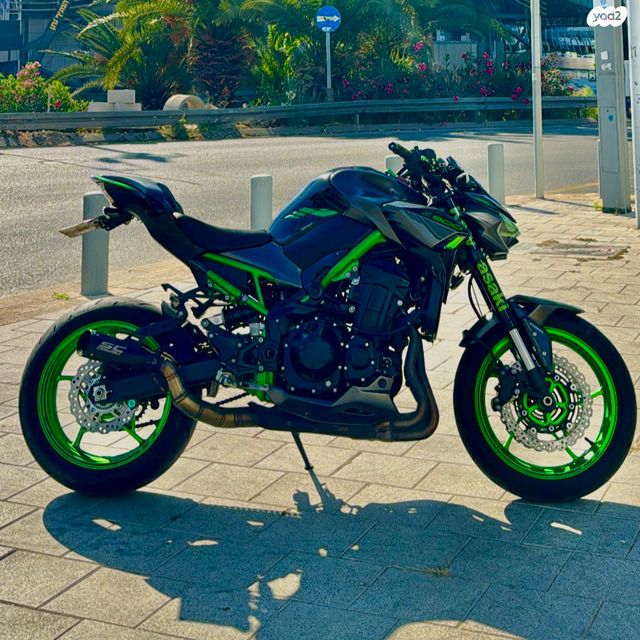 קאוואסאקי Z900
