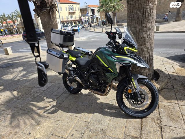 בנלי TRK702X