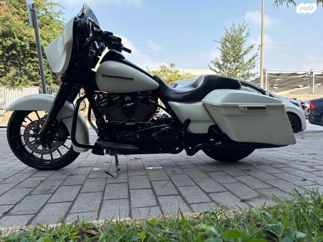 הרלי דיווידסון סטריט גלייד