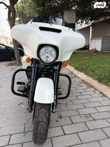 הרלי דיווידסון סטריט גלייד