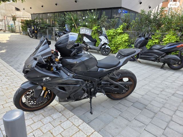 סוזוקי GSX-R1000