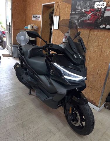 מודעת רכב VOGE SR4