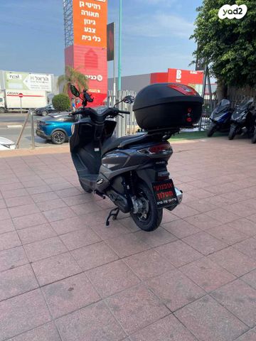 סוזוקי בורגמן 125