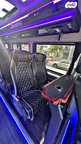 מיניבוסים ורכבי הסעות