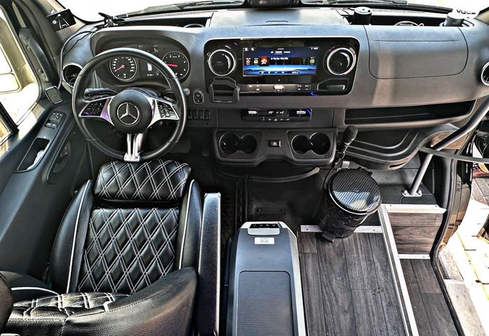 מיניבוסים ורכבי הסעות