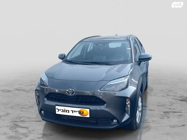 מודעת רכב טויוטה יאריס קרוס