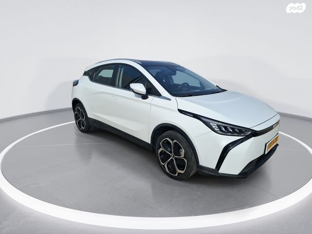 ג׳ילי Geometry C