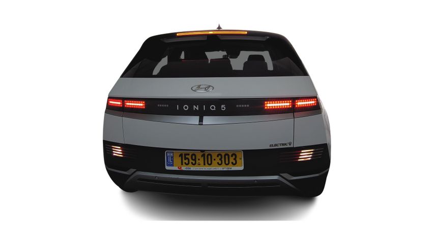 יונדאי איוניק 5