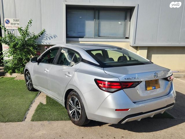 ניסאן סנטרה