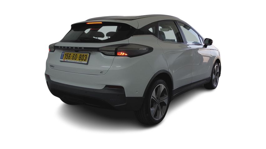 ג׳ילי Geometry C