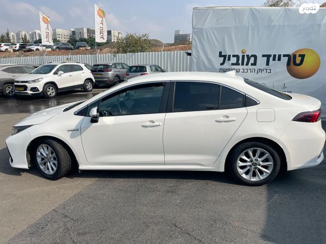 טויוטה קורולה