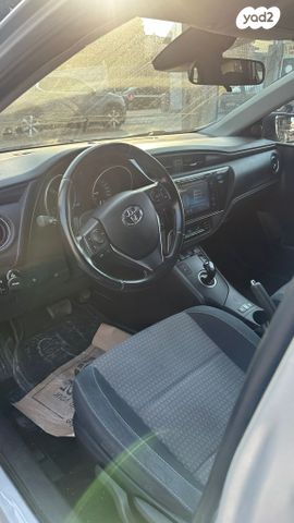 טויוטה אוריס