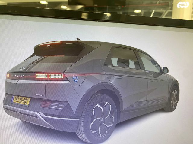 יונדאי איוניק 5