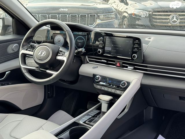 יונדאי אלנטרה