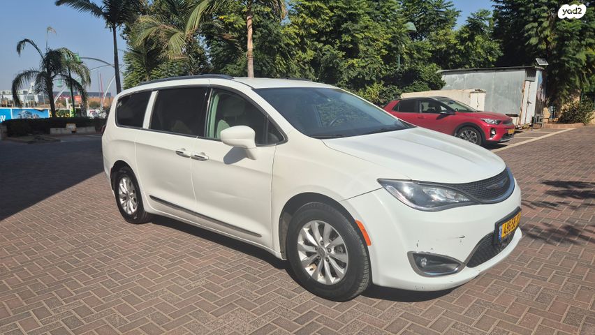 קרייזלר פסיפיקה