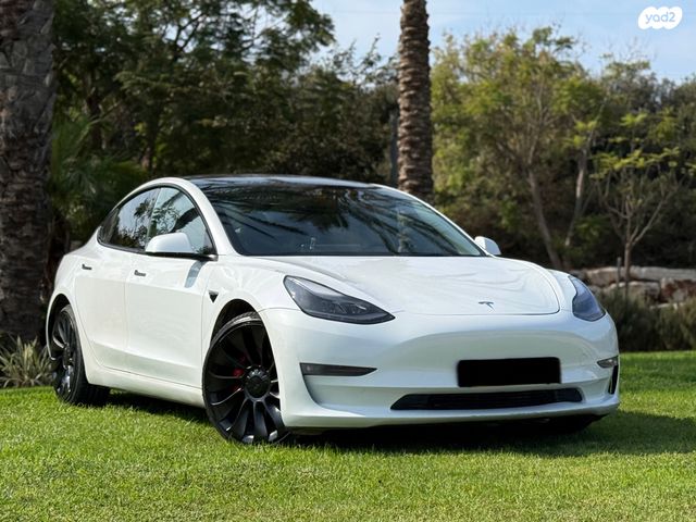 מודעת רכב טסלה מודל 3