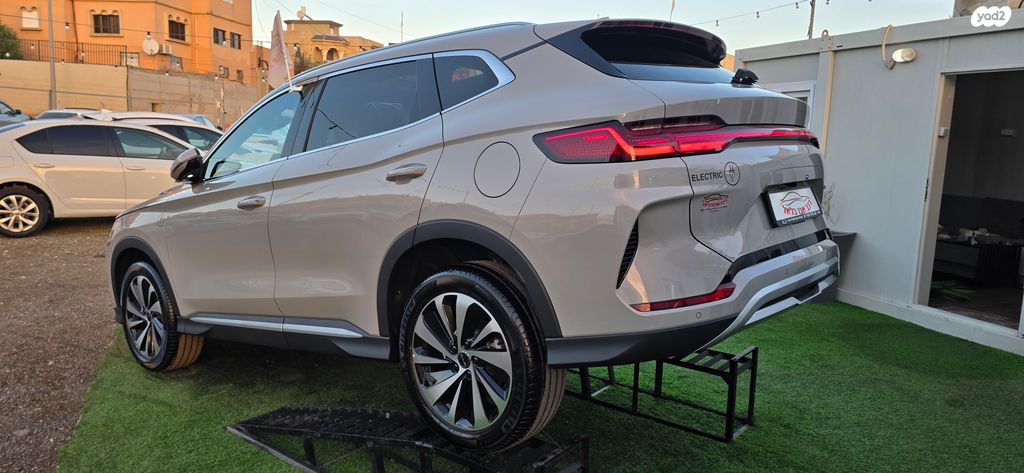 בי.ווי.די סיל U