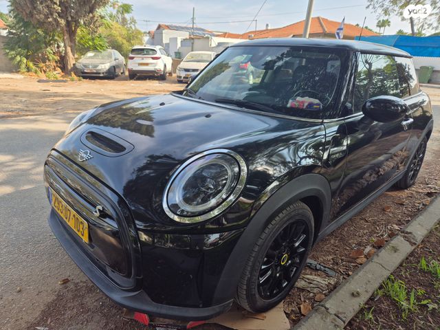 מודעת רכב מיני קופר SE (חשמלית)