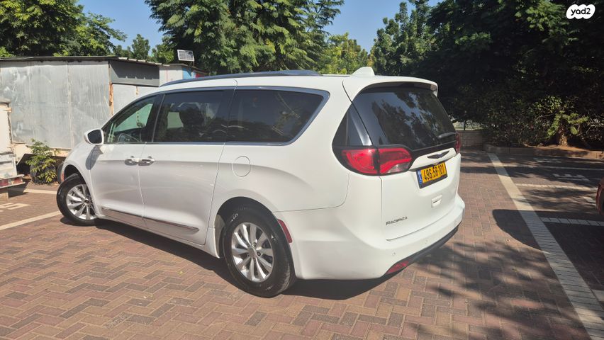 קרייזלר פסיפיקה