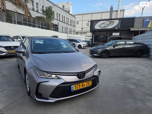 מודעת רכב טויוטה קורולה