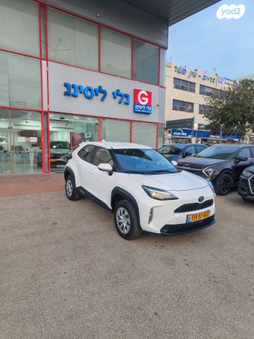 מודעת רכב טויוטה יאריס קרוס