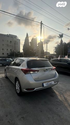 טויוטה אוריס