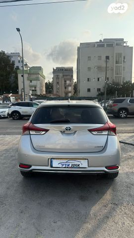 טויוטה אוריס