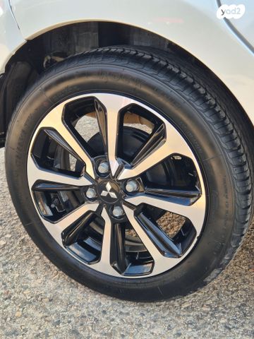 מיצובישי ספייס סטאר