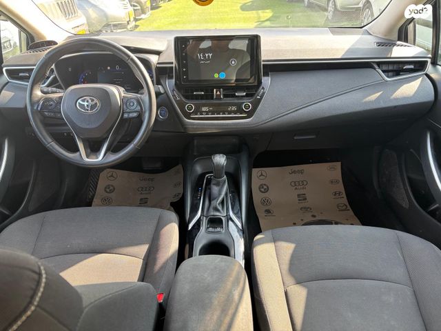 טויוטה קורולה