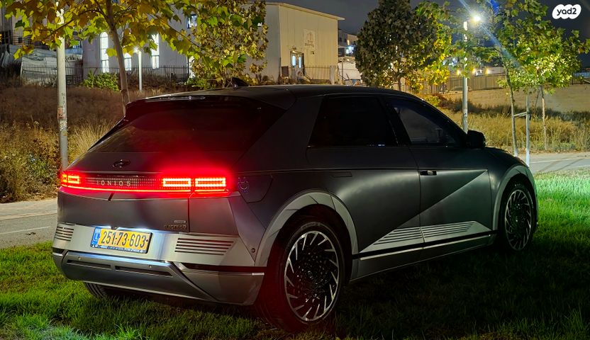 יונדאי איוניק 5