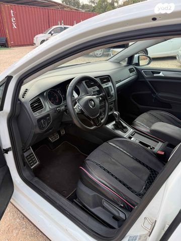 פולקסווגן גולף