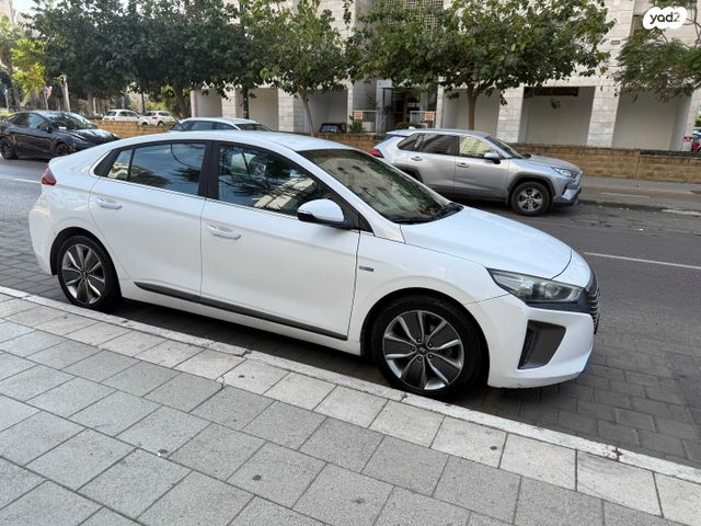 יונדאי איוניק