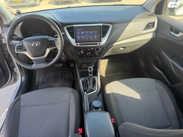 יונדאי אקסנט i25