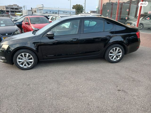 סקודה אוקטביה 