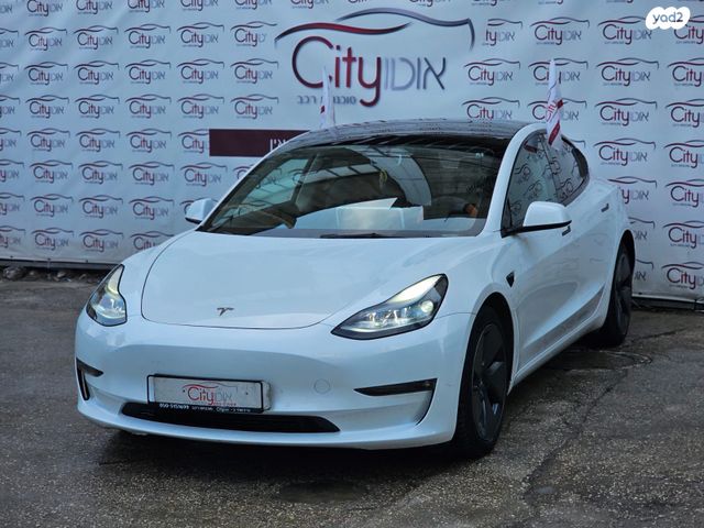 מודעת רכב טסלה מודל 3