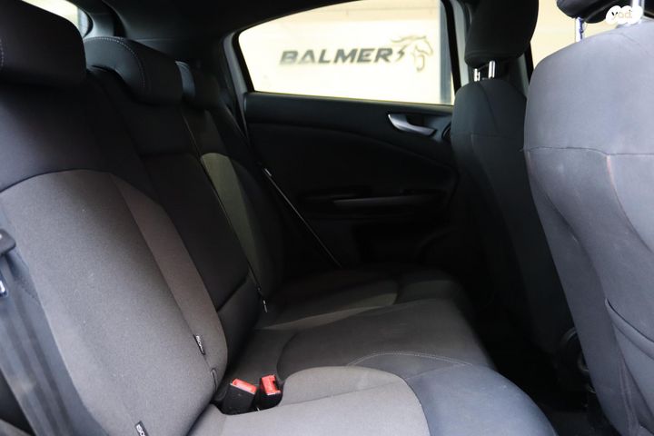 אלפא רומיאו ג'ולייטה