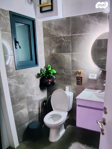 דירה, הרב שך 1, רמת שלמה, ירושלים