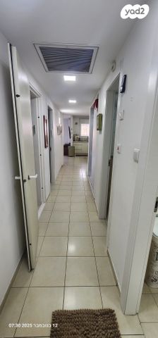 דירה, המרווה 3, צמח השדה, מעלה אדומים