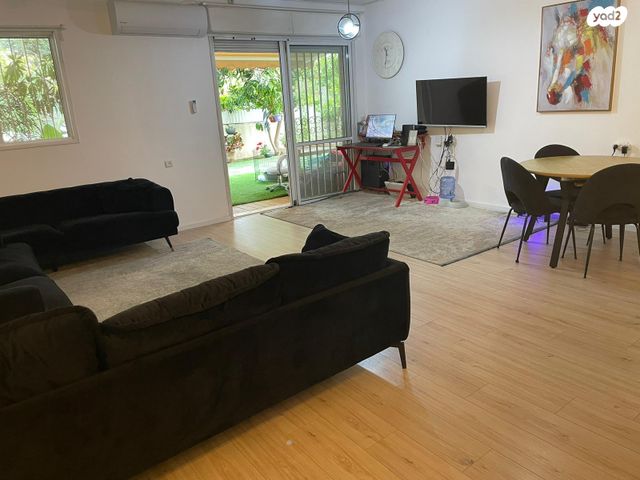 דירת גן, המרד 7, קרית אליהו גולומב, רעננה