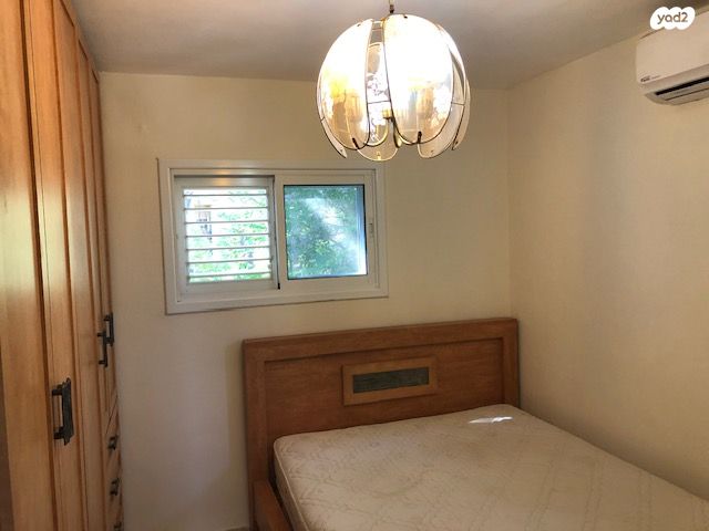 גוש עציון 25