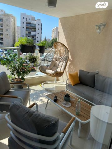 דירה, משה שרת 20, קרית שרת מערב, חולון