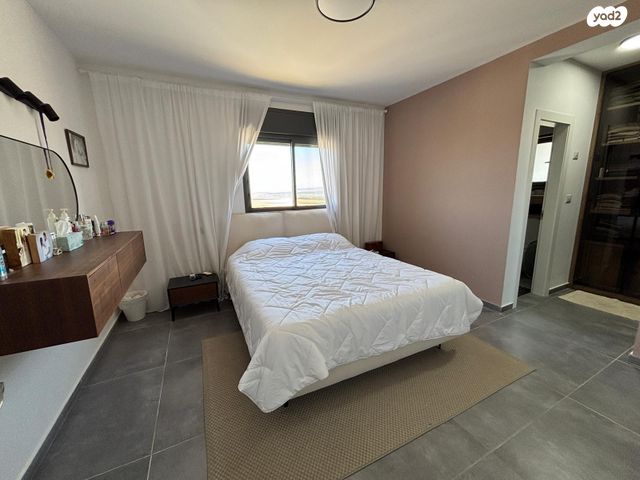 דירה, נעמי שמר 12, נאות אפק, אפקה, קרית ביאליק