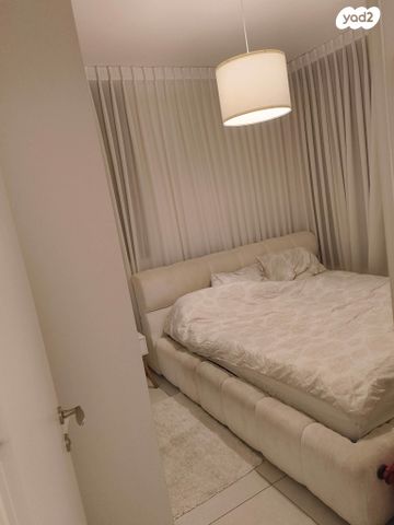 דירה, יצחק נבון 2, נאות אריאל שרון, קרית אונו